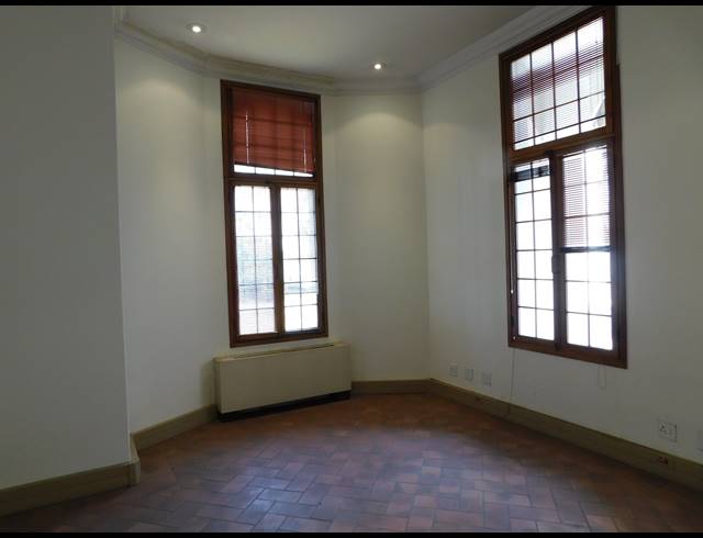 450M² OFFICE TO LET IN PARKTOWN